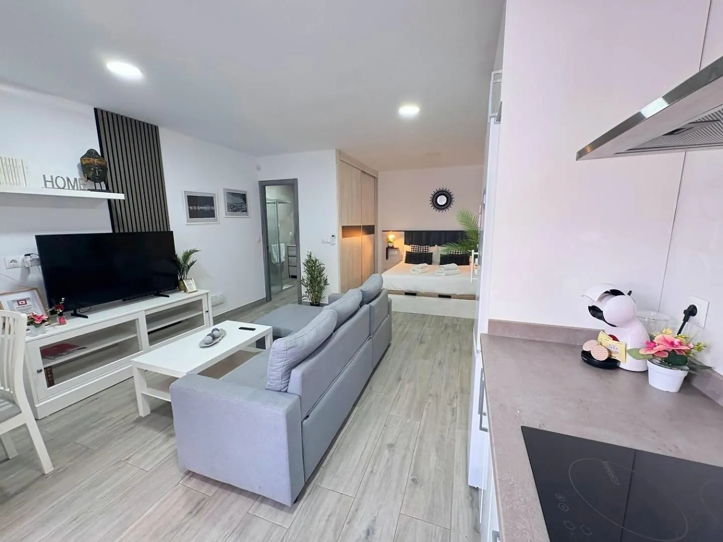 Apartment Benahavis II Airport - 말라가 0*,